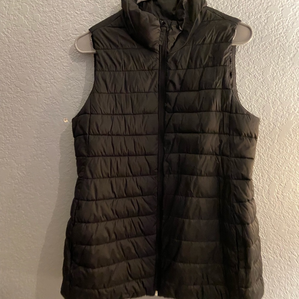 black puffer vest